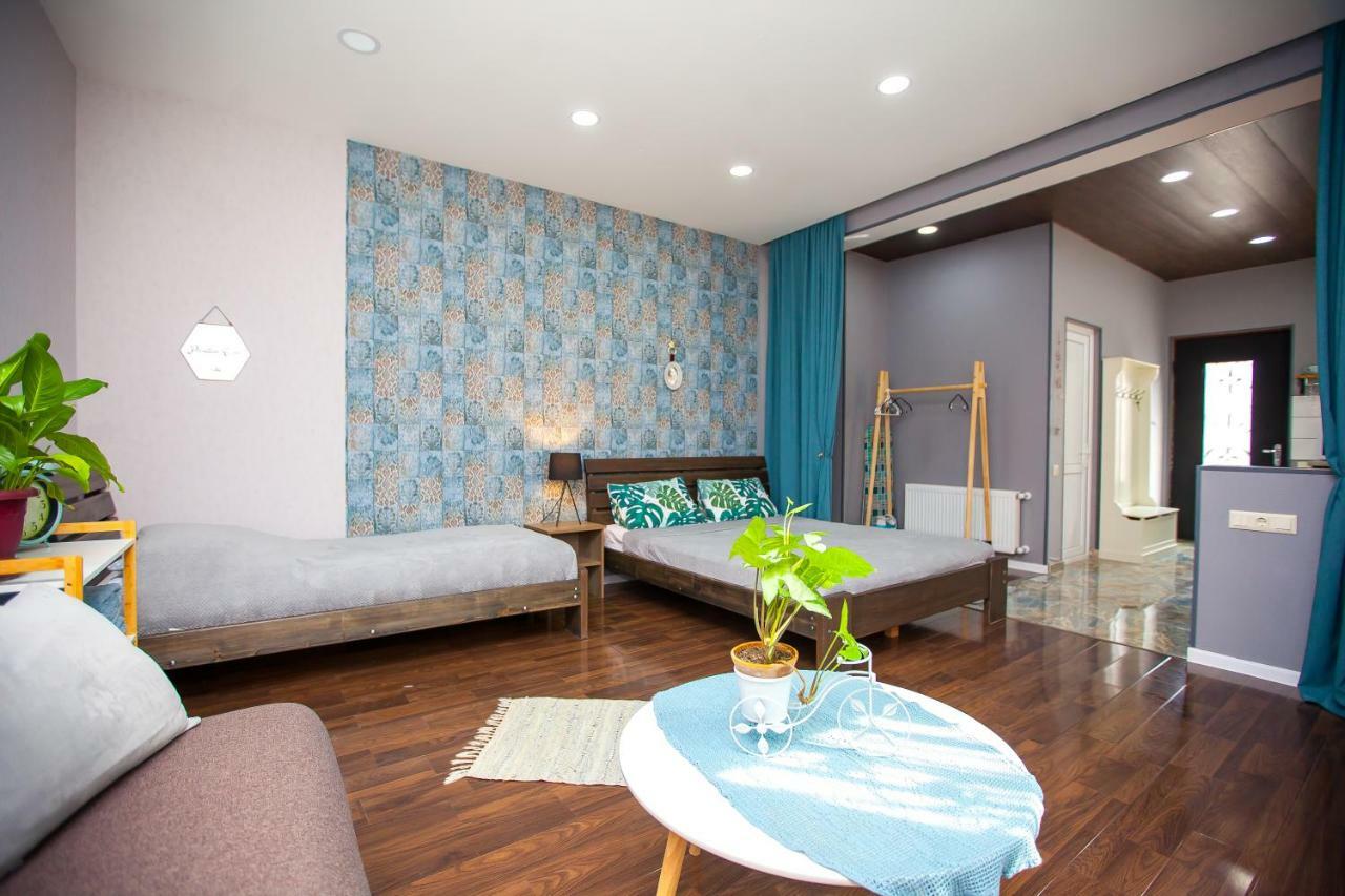 Firuzi Apartment Tbs Tbilisi Buitenkant foto
